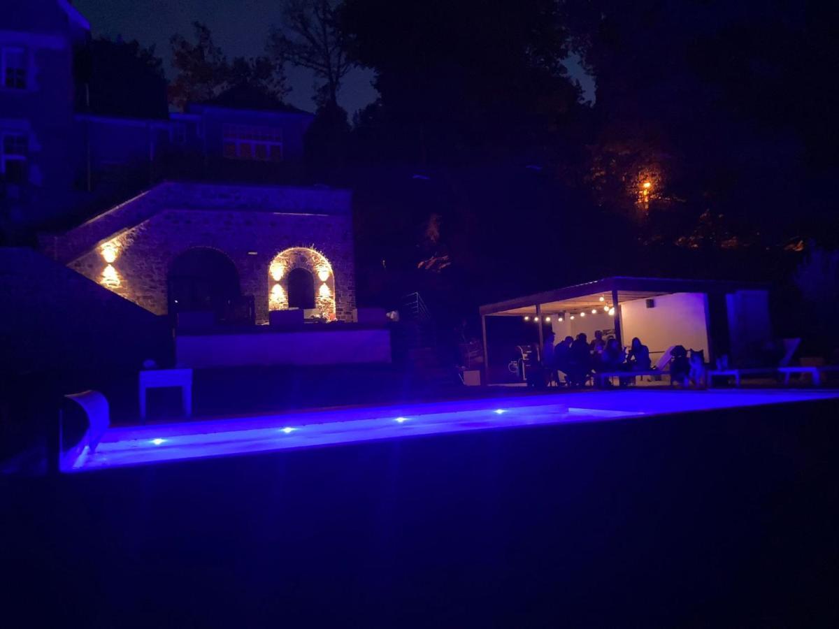Le Castel Mosan Apartment Намюр Екстериор снимка