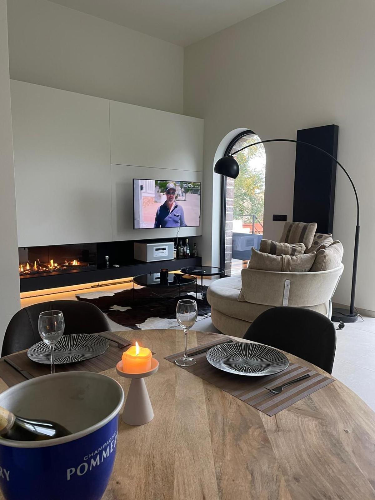 Le Castel Mosan Apartment Намюр Екстериор снимка